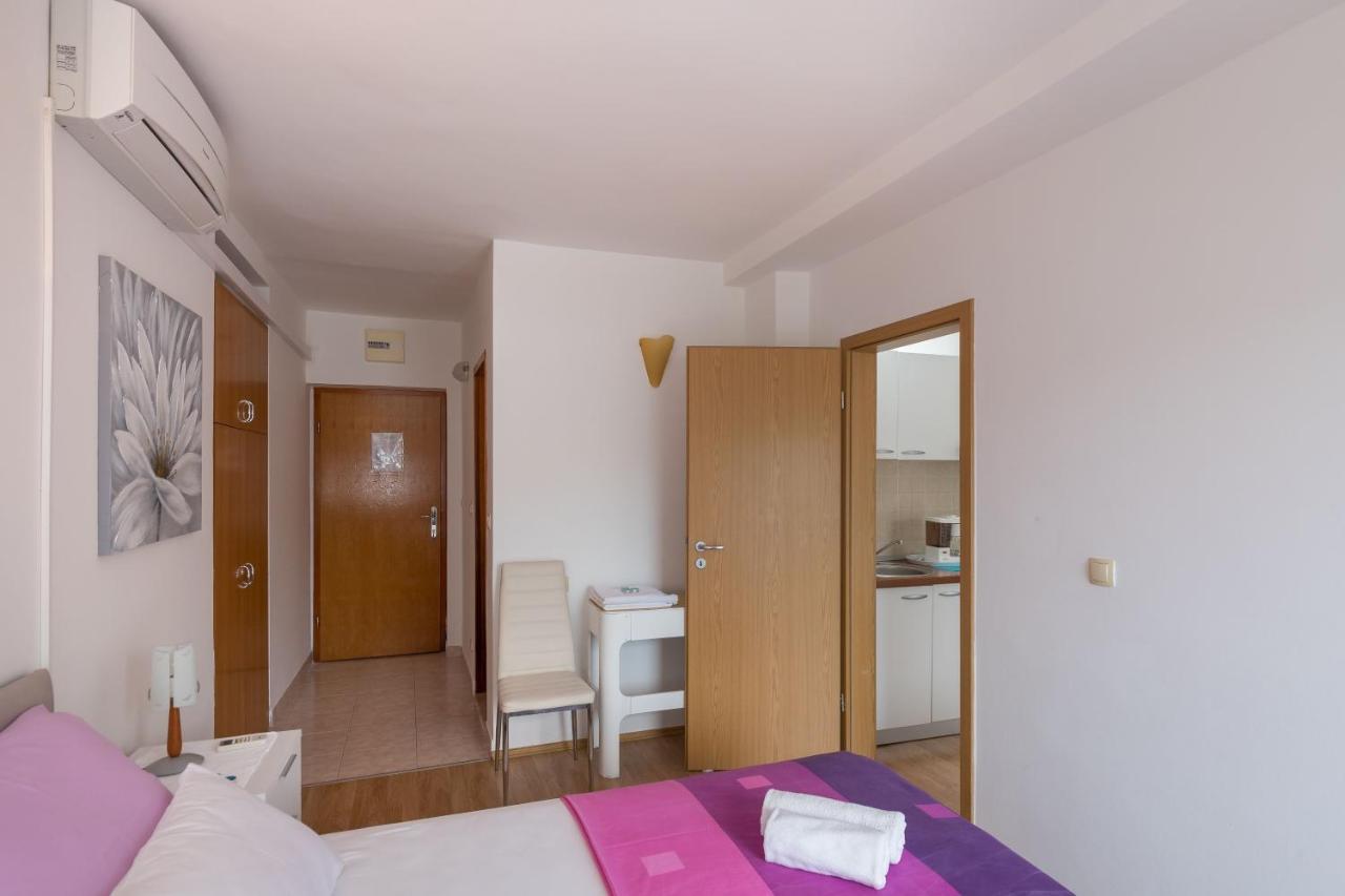 Apartments & Room Eva Slano Room photo